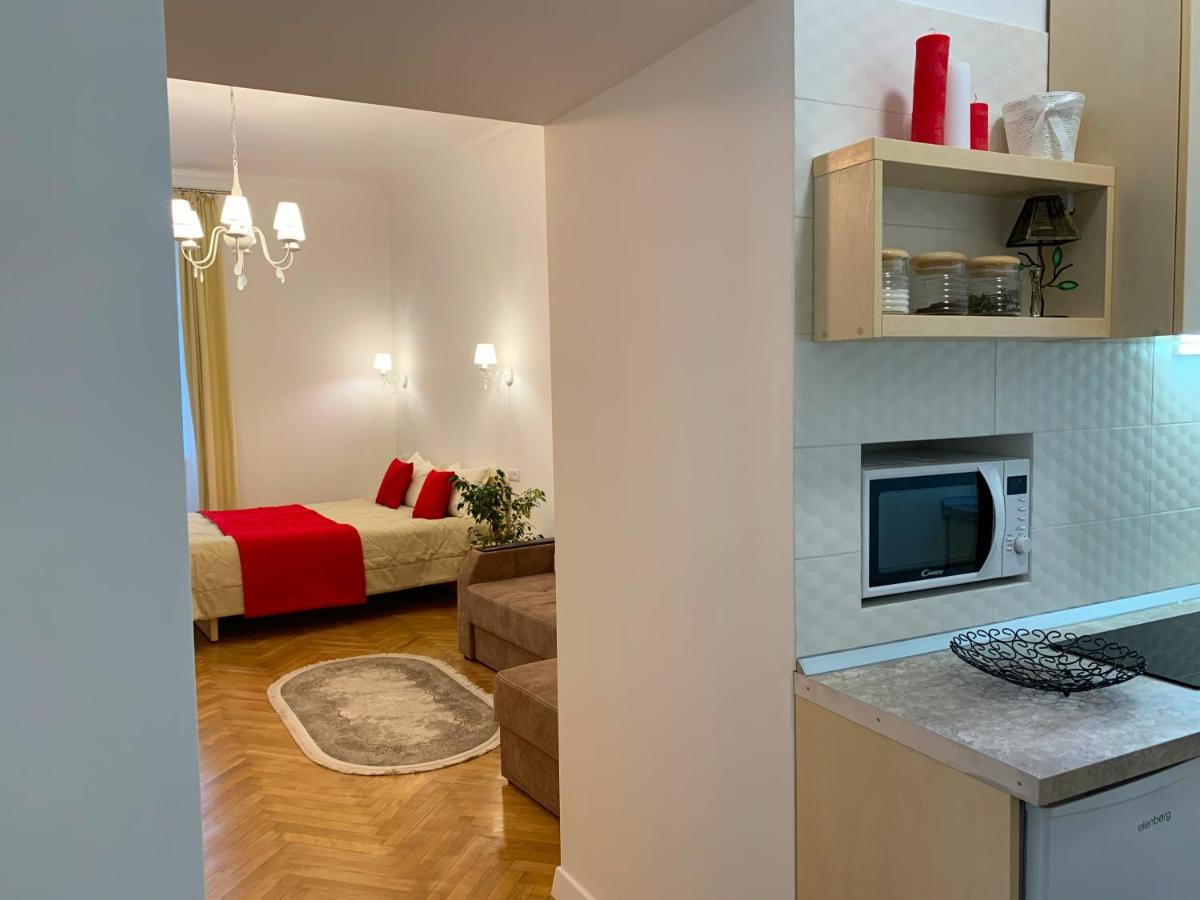 Siesta Apartment On Stefanyka Lviv Buitenkant foto